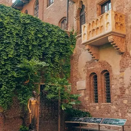 Lägenhet Sabrina - Residenza Piazza Erbe Verona